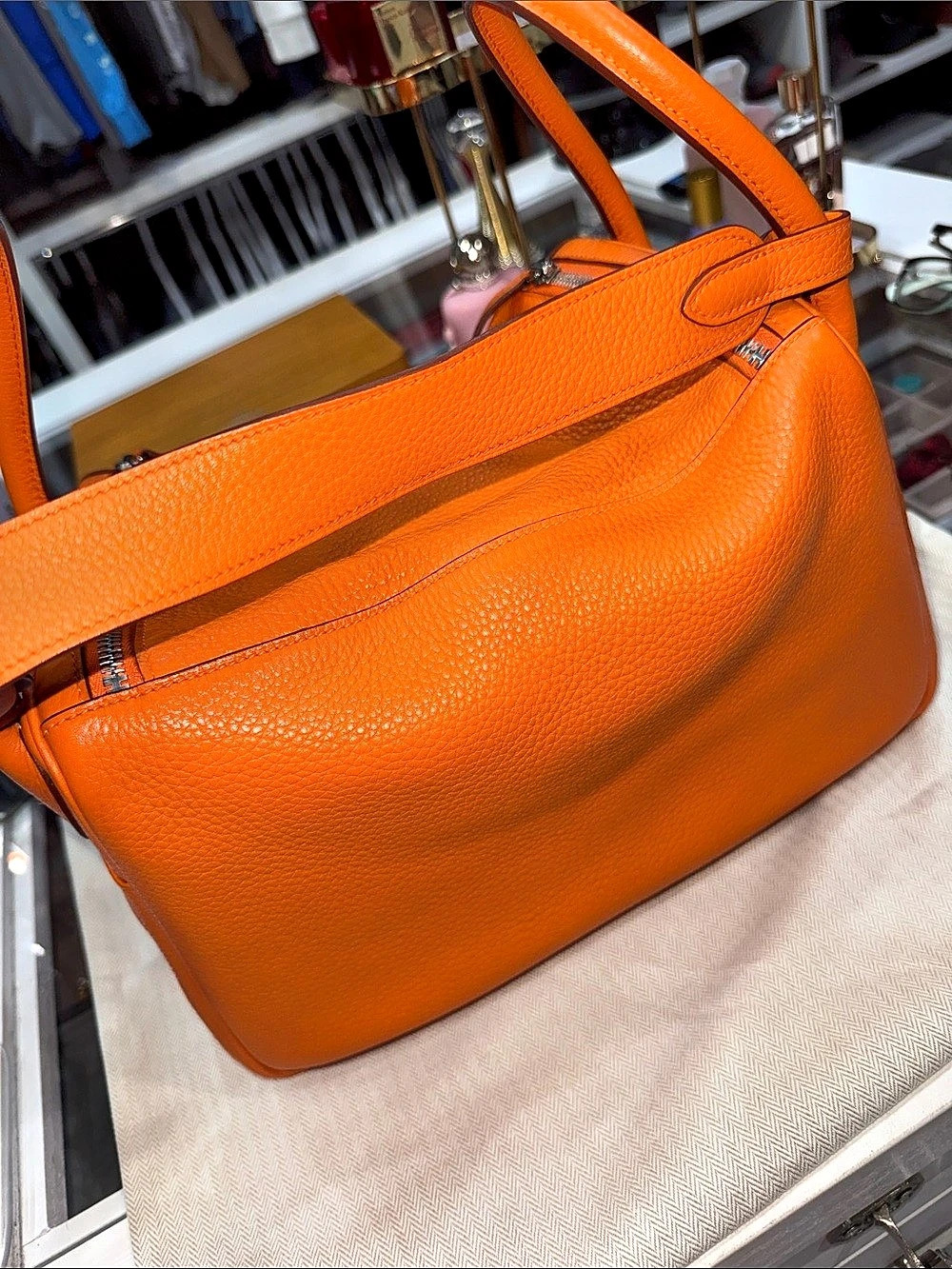 HERMES Clemence Leather Lindy 30 Authentic B23460 - Picture 5 of 12